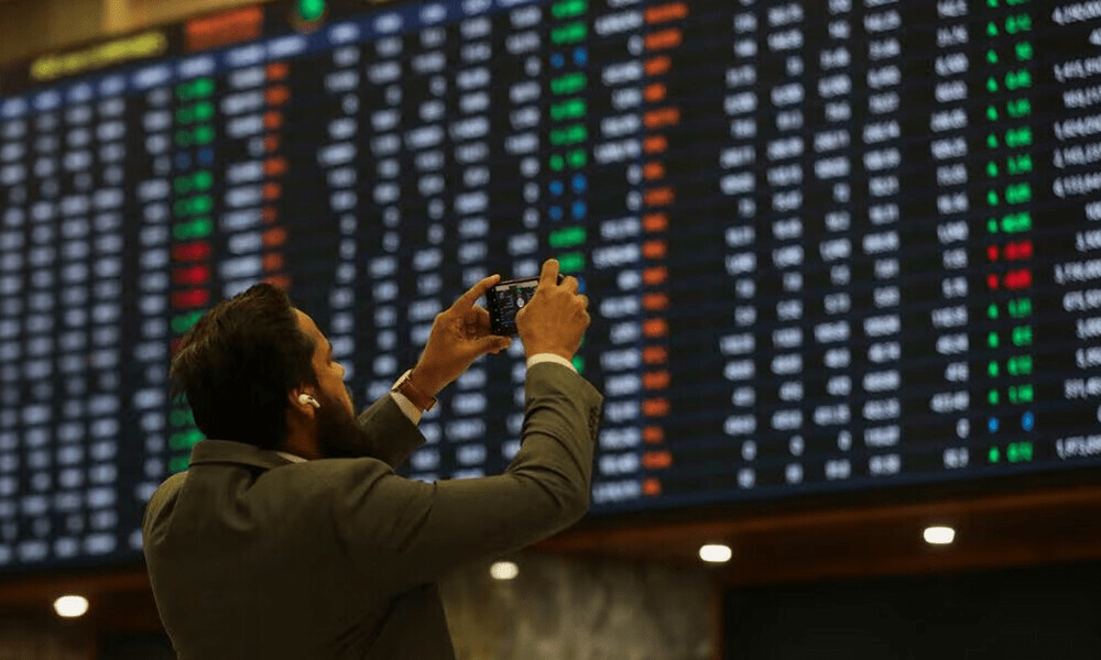 PSX Breaches 81,000 Points: Is Now the Time to Invest?