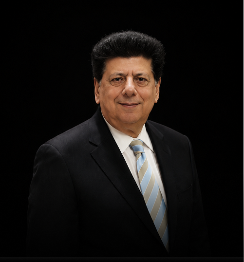 Dr Asaf Qadeer